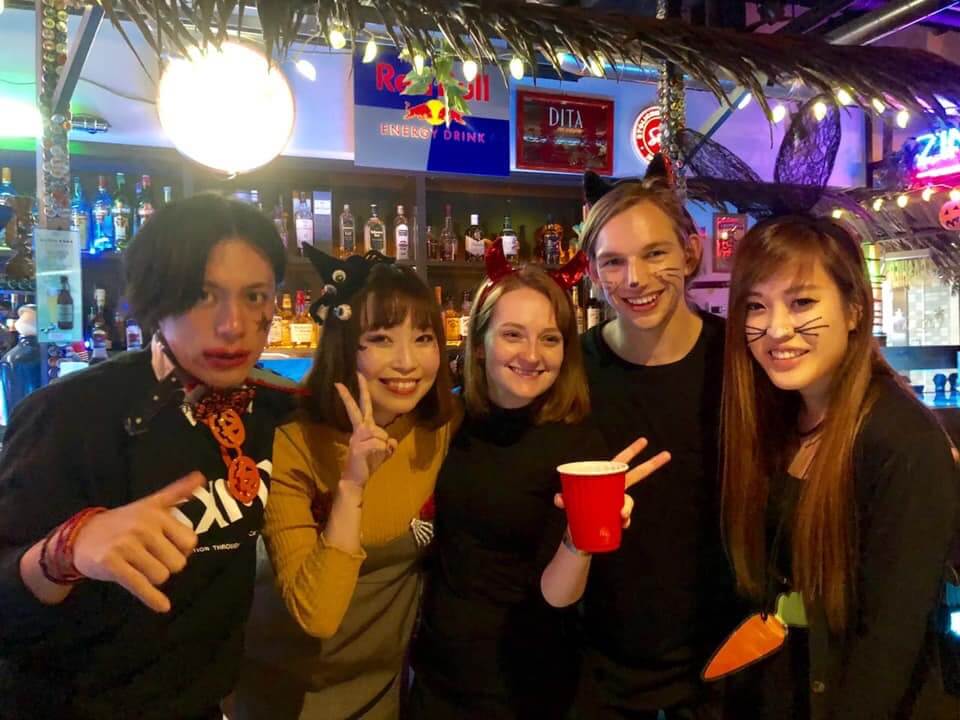 イケメン外国人付き合いたい女性におすすめアプリ5選 日本国内で外国人と出会うおしゃれ海外交流のコツ Abroader アブローダー